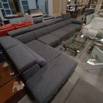 Divano letto angolare con penisola Poltrone Sofà in tessuto grigio 1008