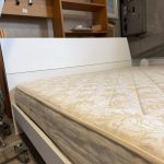 Camera da letto completa di: letto matrimoniale con rete e materasso, 2 comodini, armadio a 6 ante scomponibile USATO 4802/U