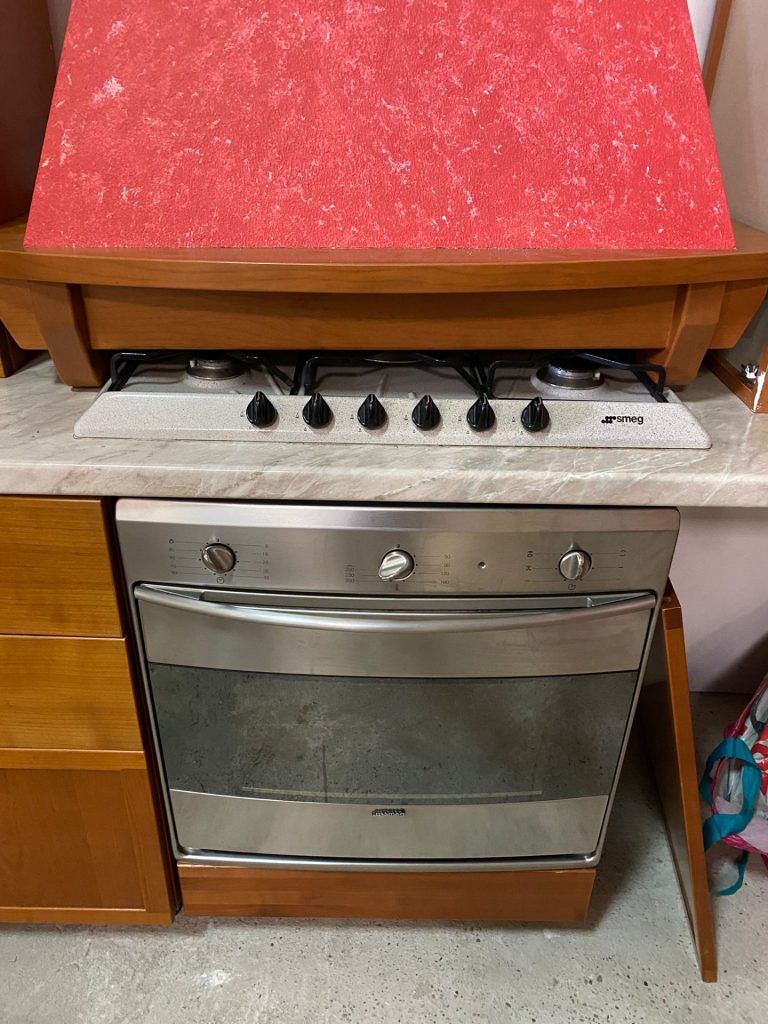 Mobile cucina con elettrodomestici: forno, cappa, piano cottura e frigorifero incasso (no lavastoviglie) USATA 1014