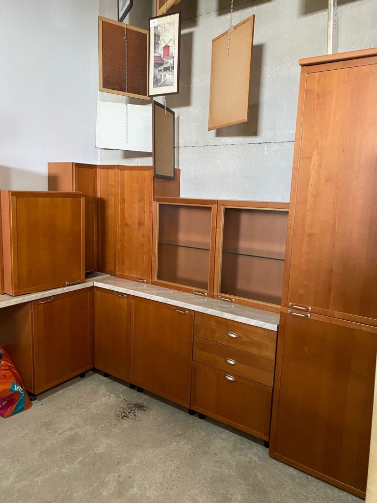 Mobile cucina con elettrodomestici: forno, cappa, piano cottura e frigorifero incasso (no lavastoviglie) USATA 1014