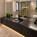 Mobile Bagno Nero Con Specchiera E Lavandino Usato 2944/U