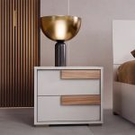 Camera da letto Sabina con letto contenitore in legno e armadio 6 ante battenti in cashmere e noce chiaro