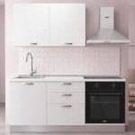 Cucina Astinew 180 cm reversibile in bianco poro chiuso con elettrodomestici e piano a induzione Industrie Valentini