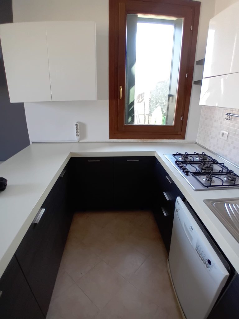 Mobile cucina completa di elettrodomestici cod: 1055