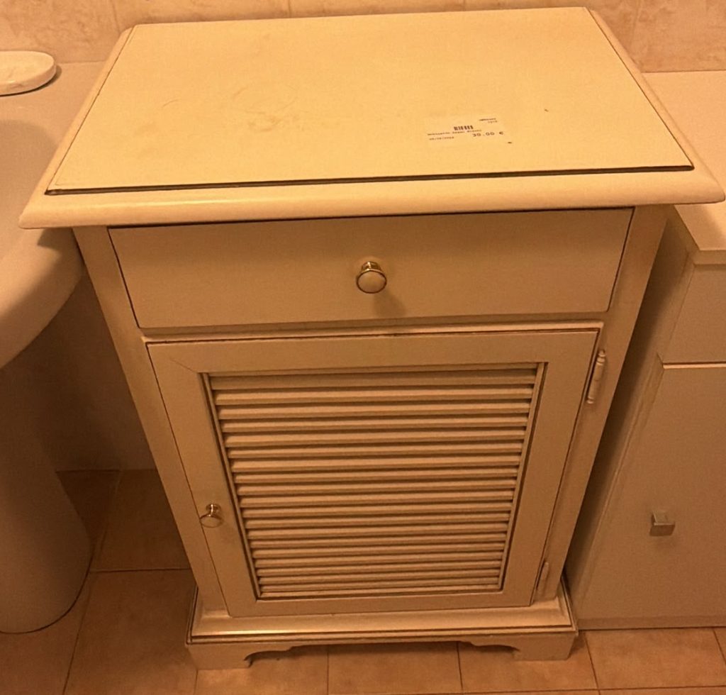 Mobiletto Bagno Bianco Usato 1070