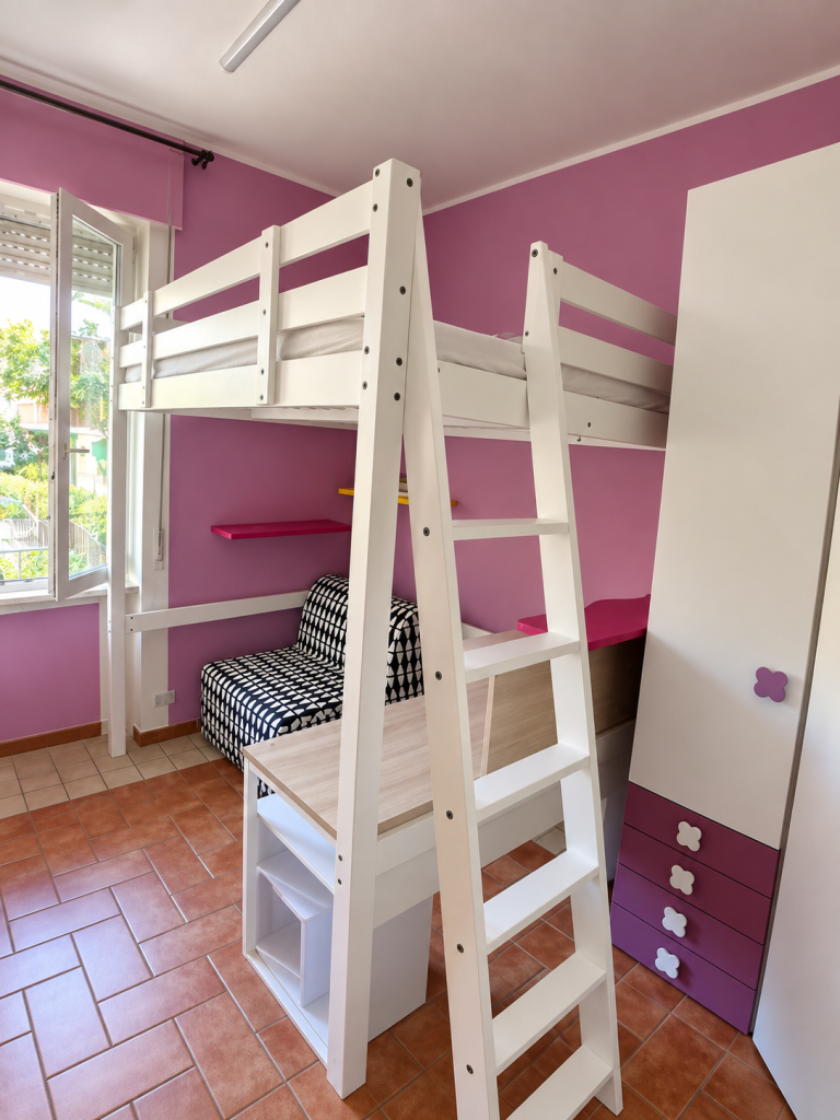 Cameretta completa di armadio angolare 3 ante con cassetti e letto a ponte USATO 1106