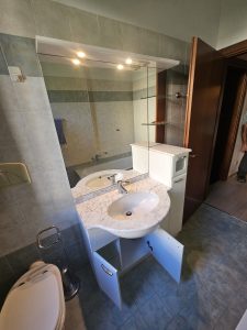 Mobile Bagno Con Specchio Usato 4736/U