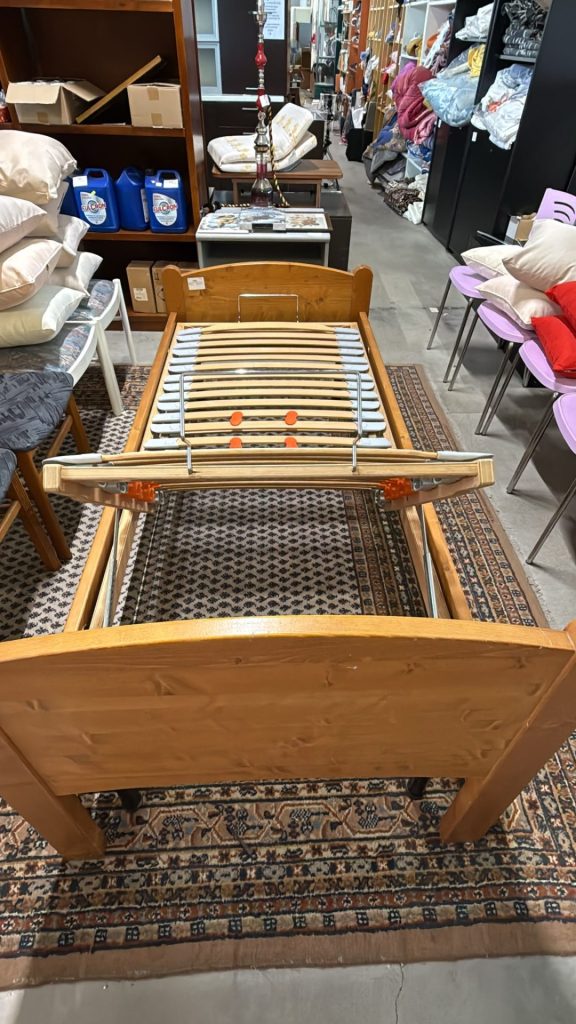 Letto Singolo Completo Di Rete A Doghe Usato 4683
