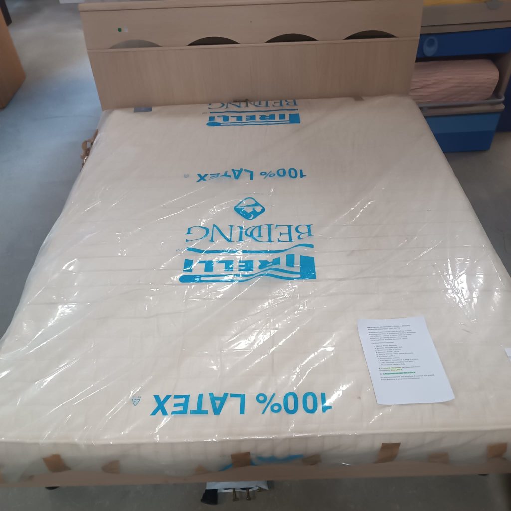 Materasso Pirelli Nuovo Da Esposizione 170x200 1139