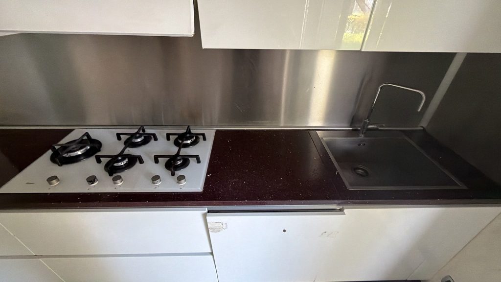 Mobile Cucina Completa Di Elettrodomestici Usata 1116