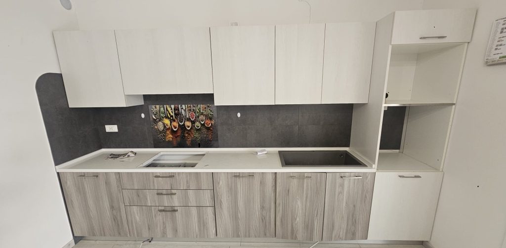 Mobile Cucina COMPLETA DI LAVANDINO MARCA ELLECI, LAVASTOVIGLIE , CAPPA FABER A FILTRI Usata 1173