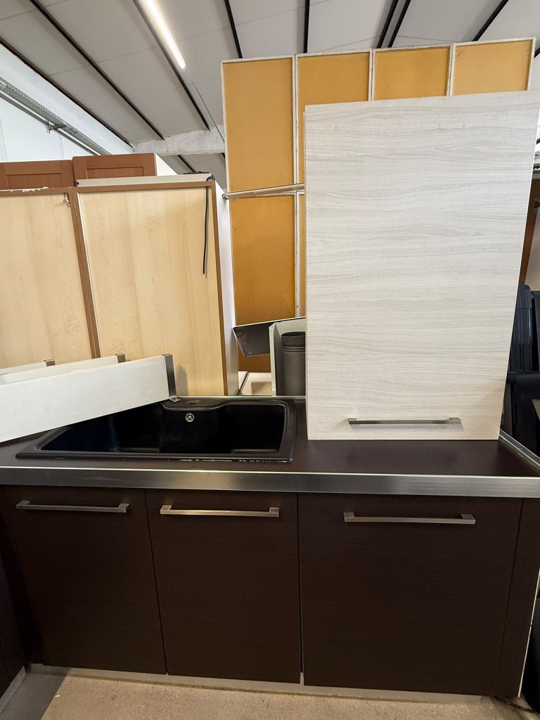 Mobile Cucina Di Qualità Con : Lavello e Cappa Usato 4738/U