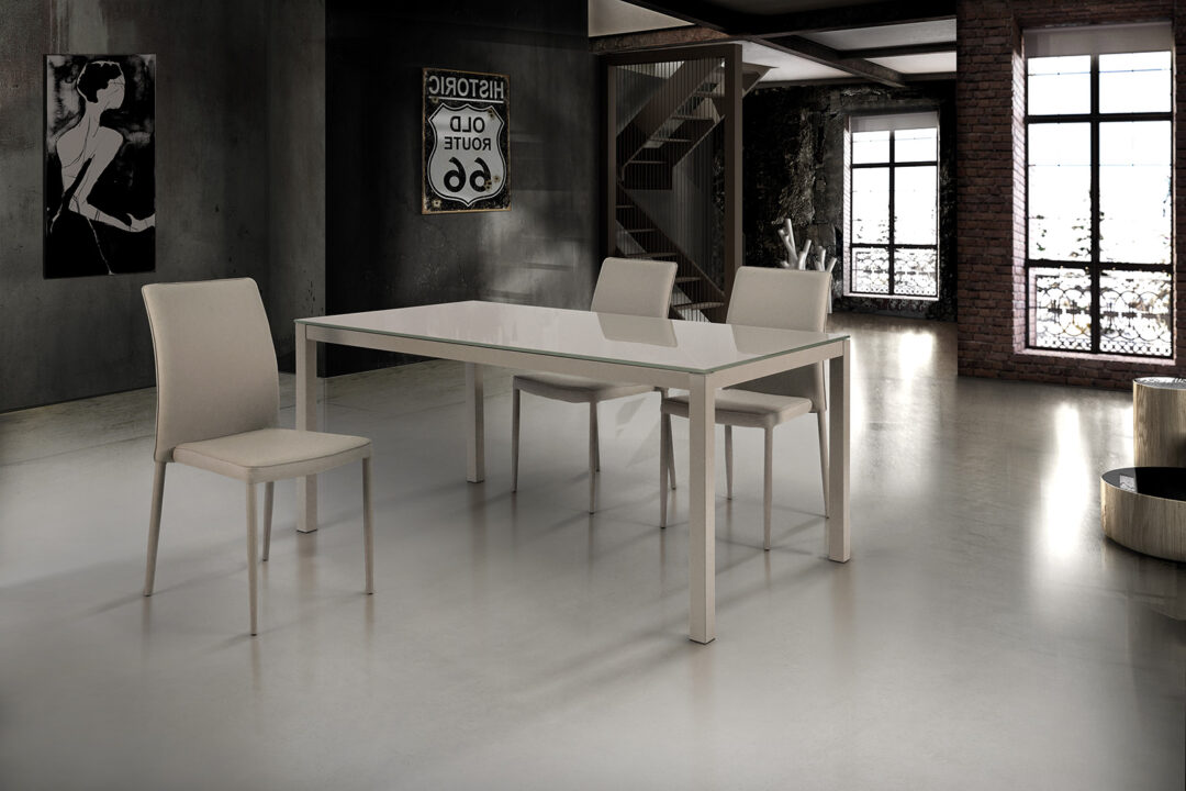 TAVOLO IN VETRO ALLUNGABILE - Art. 831 / Art. 832