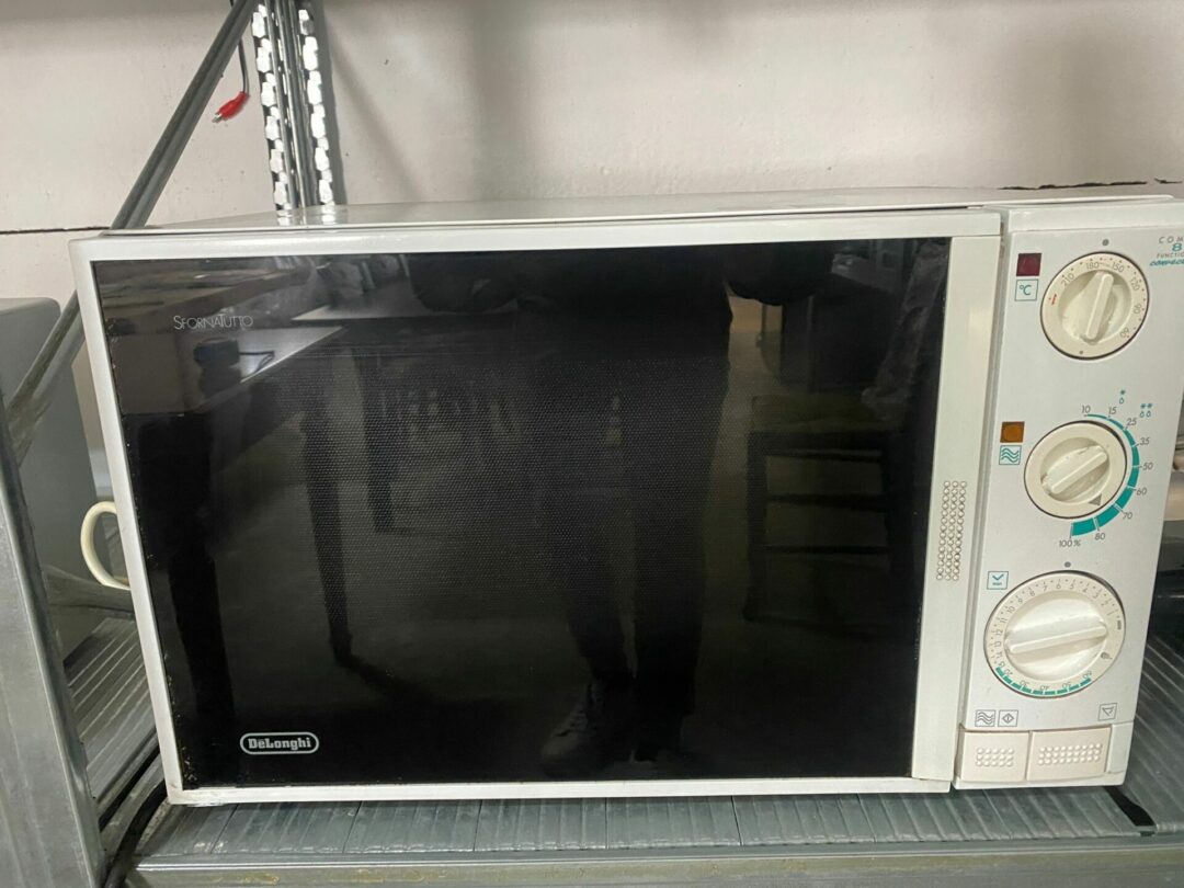 Microonde usato delonghi S-25