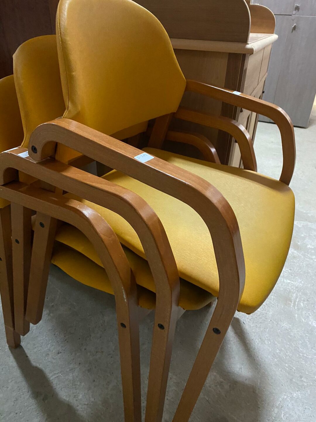 Sedie in pelle e struttura in legno S-385 - immagine 3