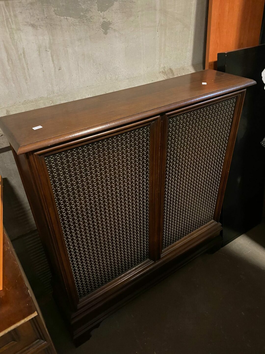 Mobile copri termoarredo S-452 ( IN REGALO )