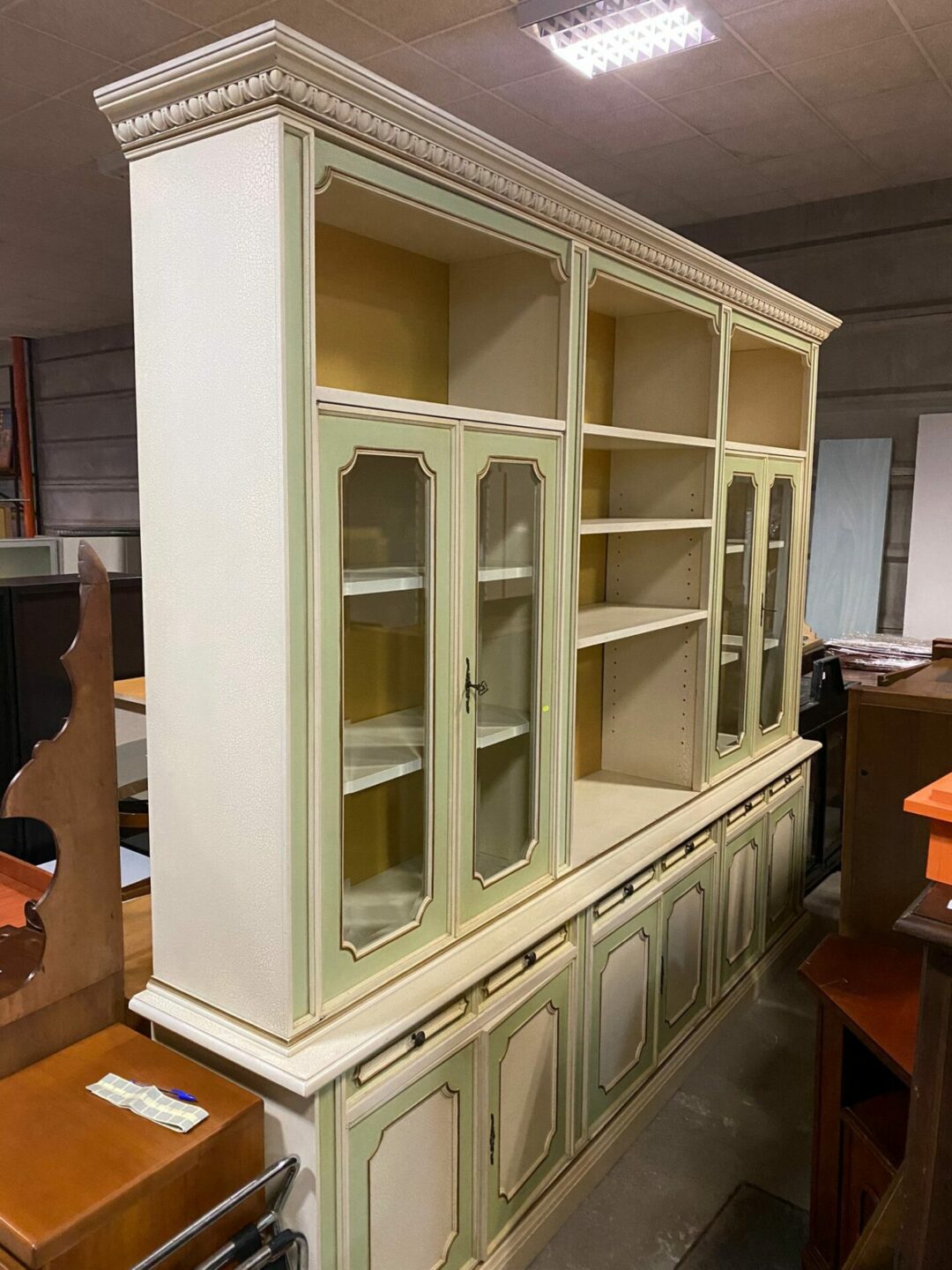 Mobile sala colore bianco/oro antico S-480