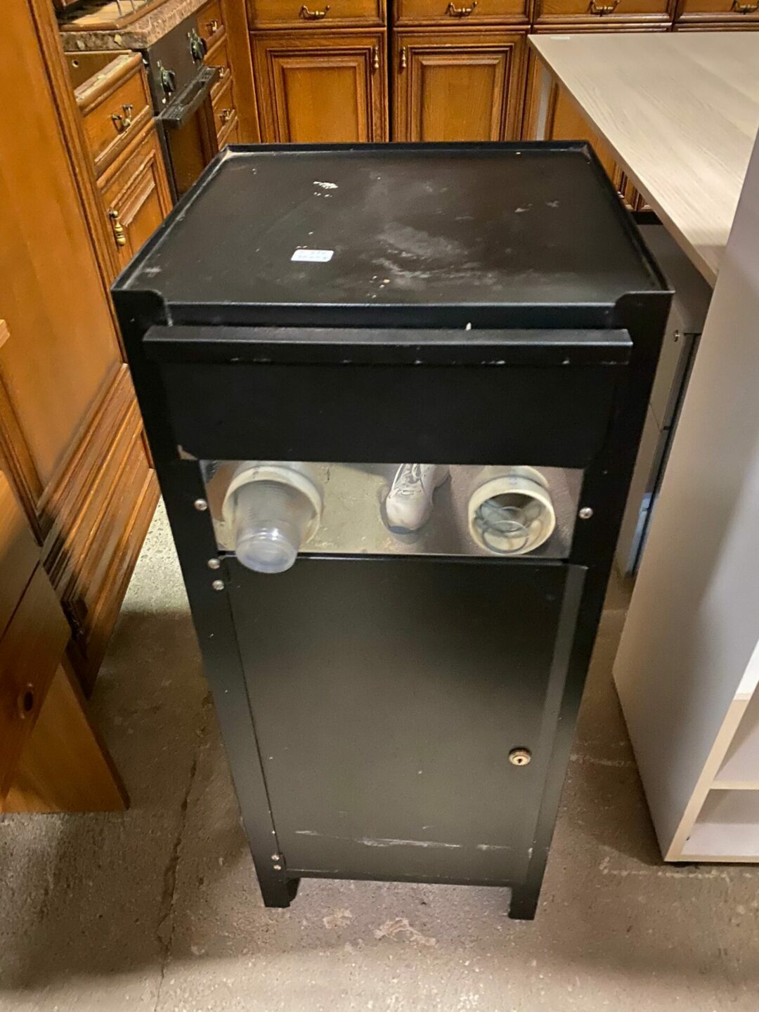 Mobiletto in ferro nero S-495