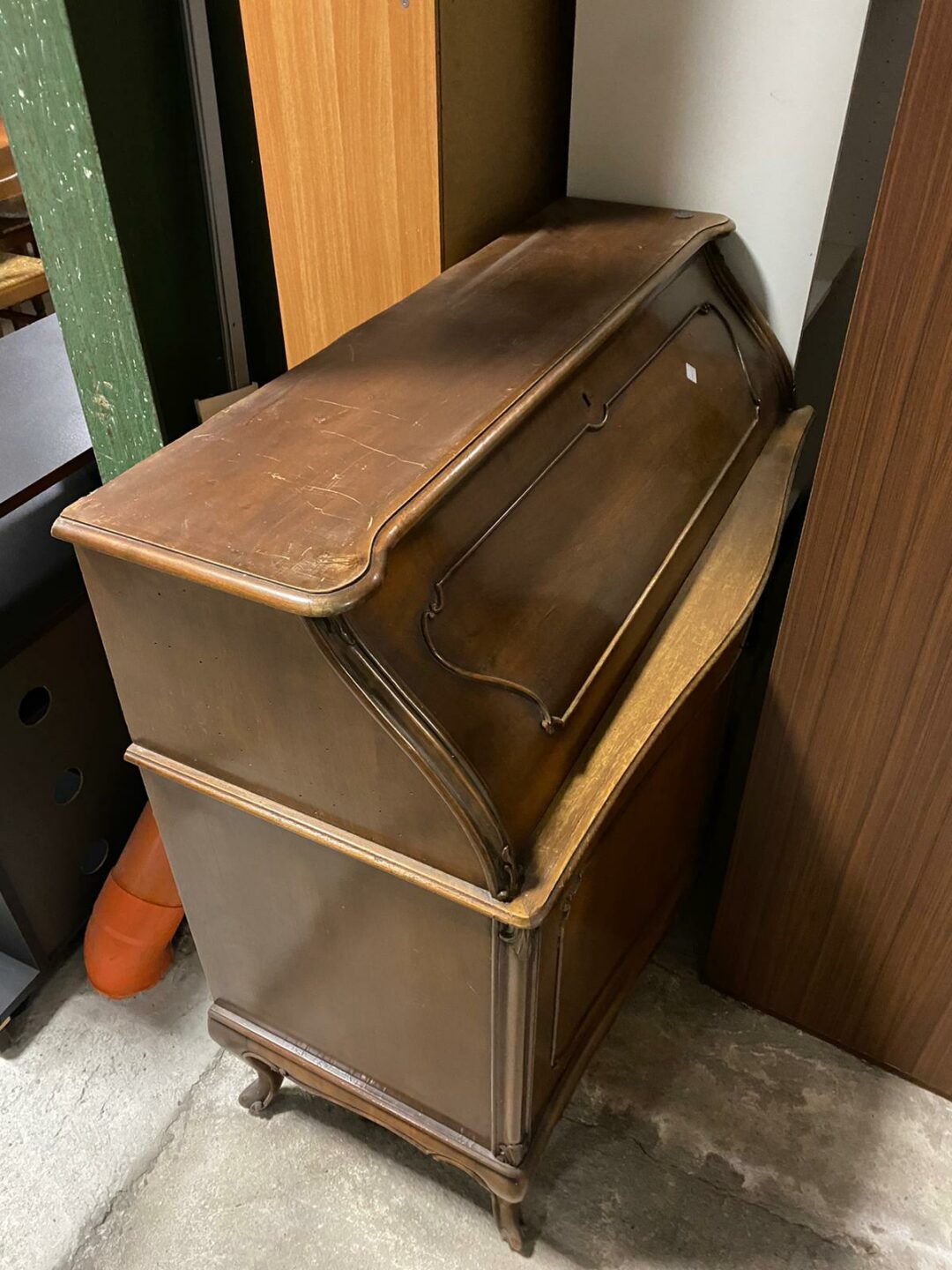 Mobile tipo como con due porte in legno S-533