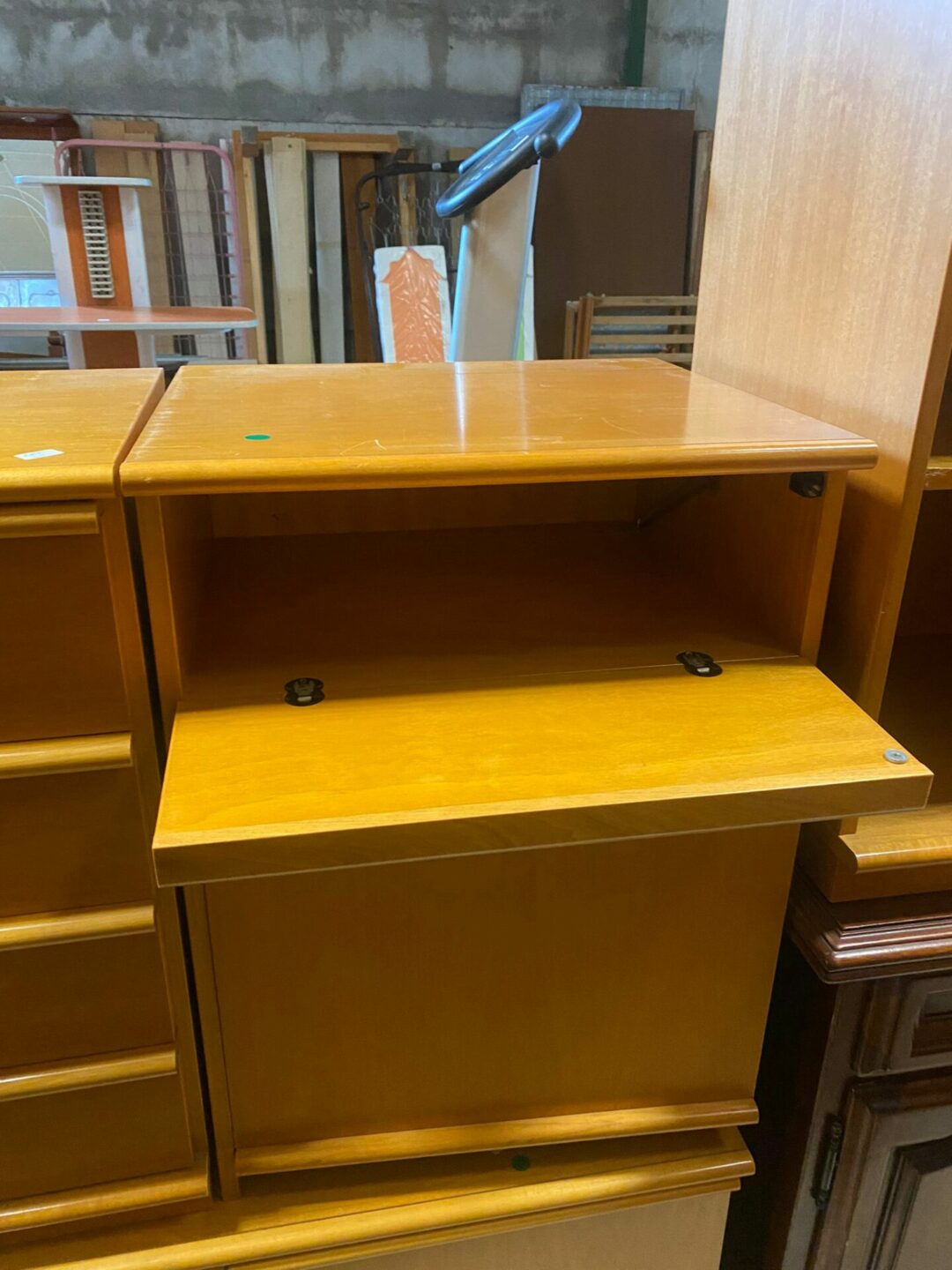Comodino con tamburo in materiale all'interno e 1 cassetto S-601 - immagine 2