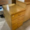 Comodino in legno con 4 cassetti S-622