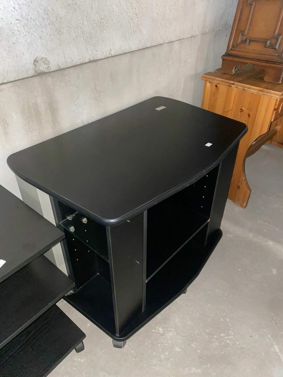 Mobile basso tv con ripiani S-648