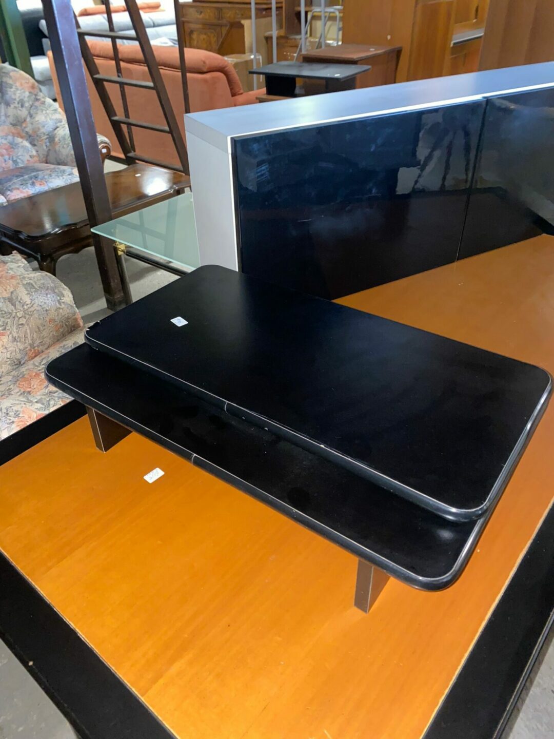 Mobile tv S-649
