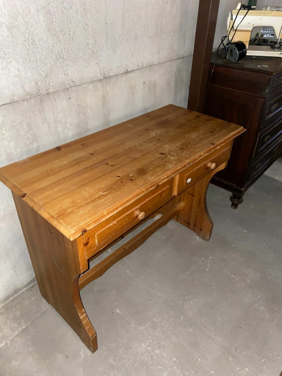 Scrivania in legno S-650