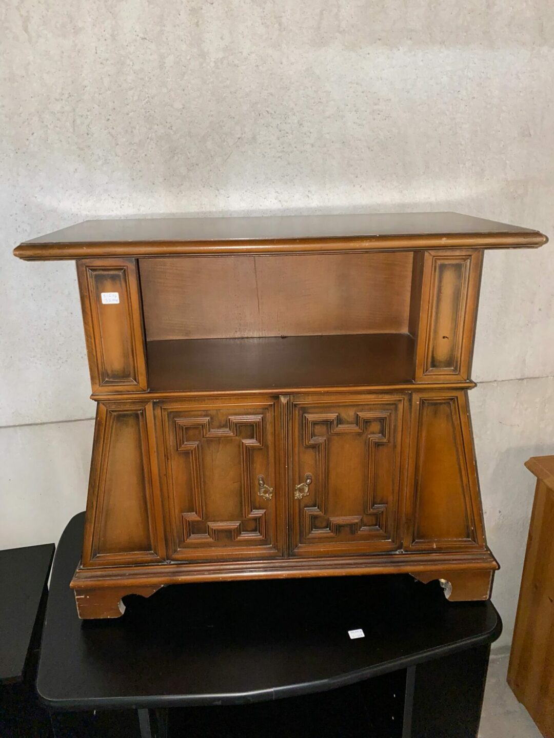 Mobile in legno con due ante S-674 ( IN REGALO )
