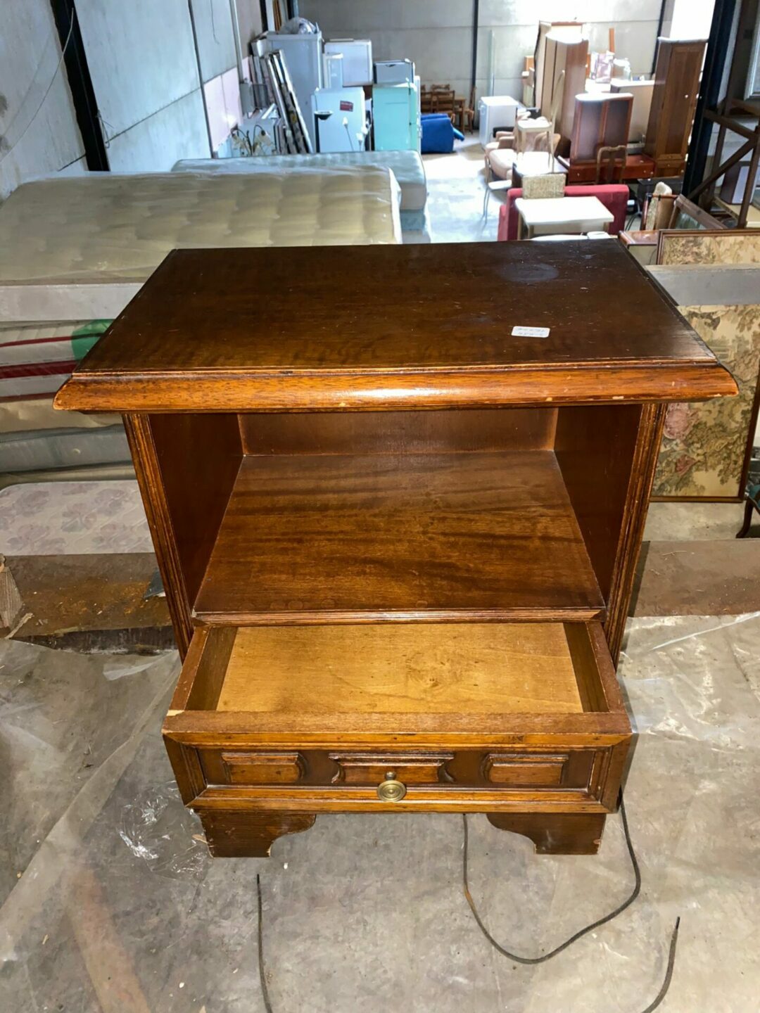 Comodino in legno con 2 cassetti S-685 - immagine 2