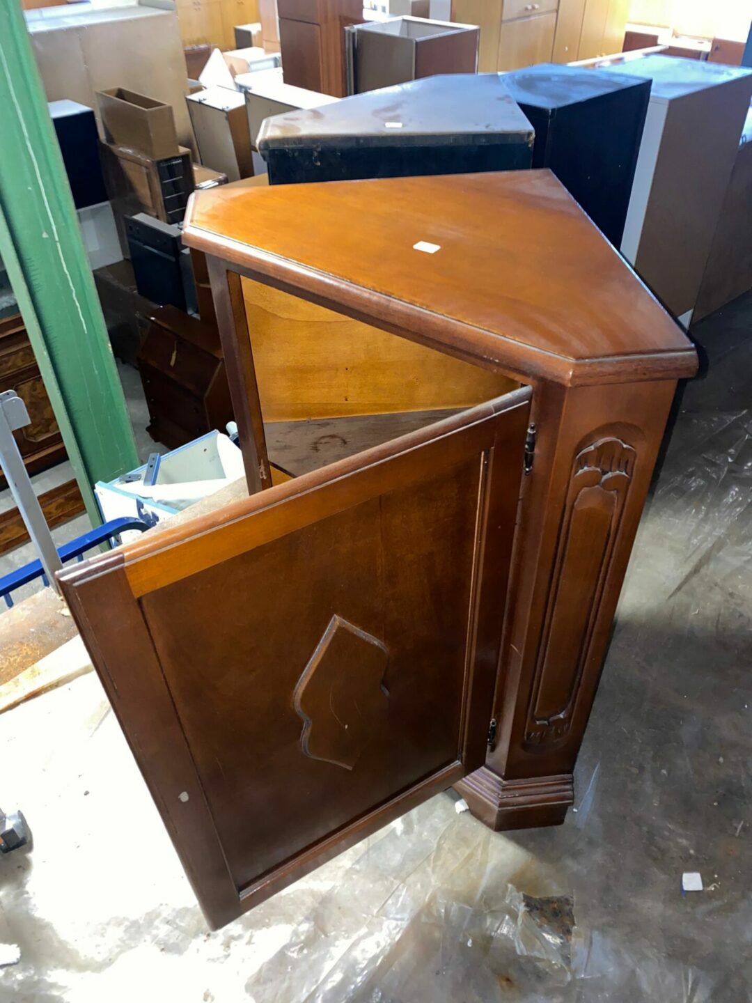 Angoliera in legno S-693 - immagine 2