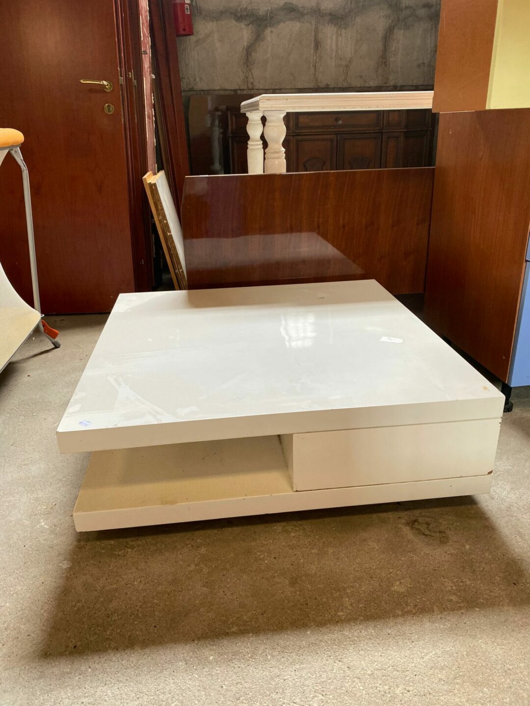 Tavolo basso quadrato bianco S-798