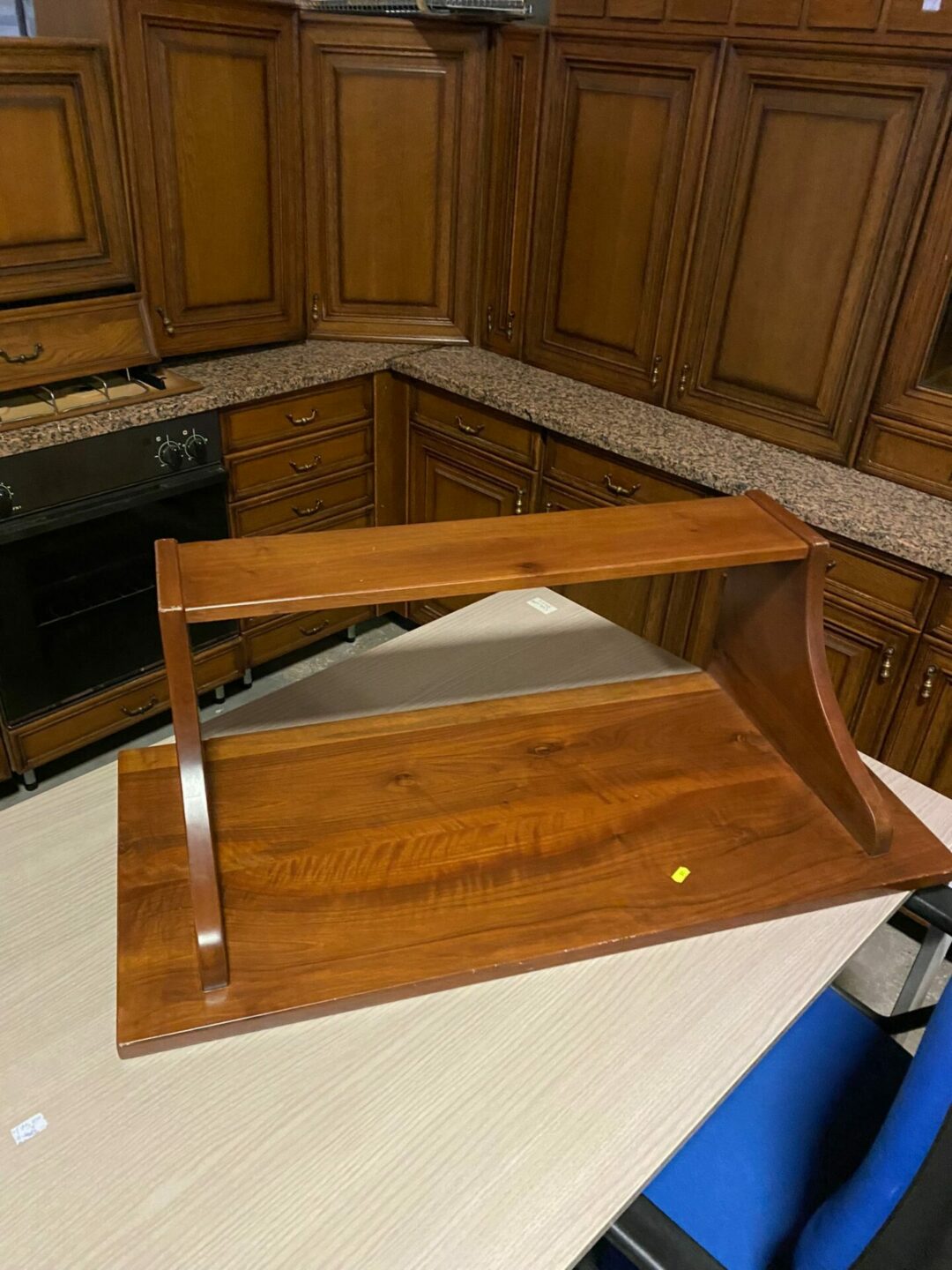 Mensola in legno massiccio S-949