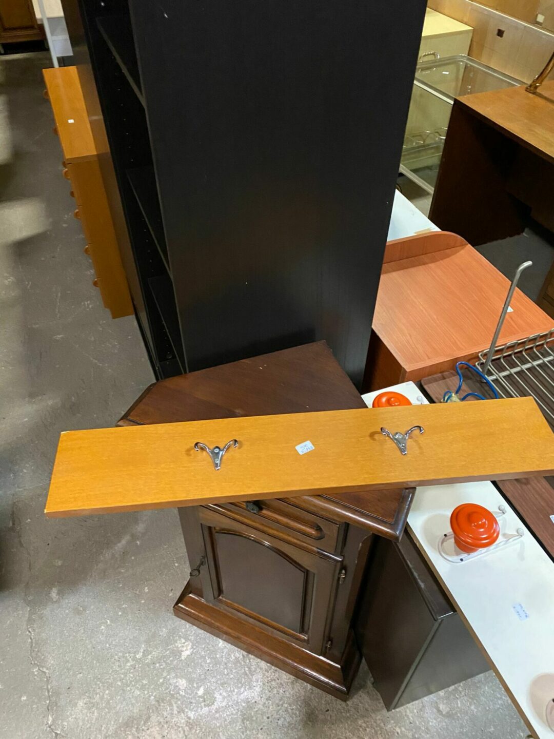 Appendi abiti da parete S-953