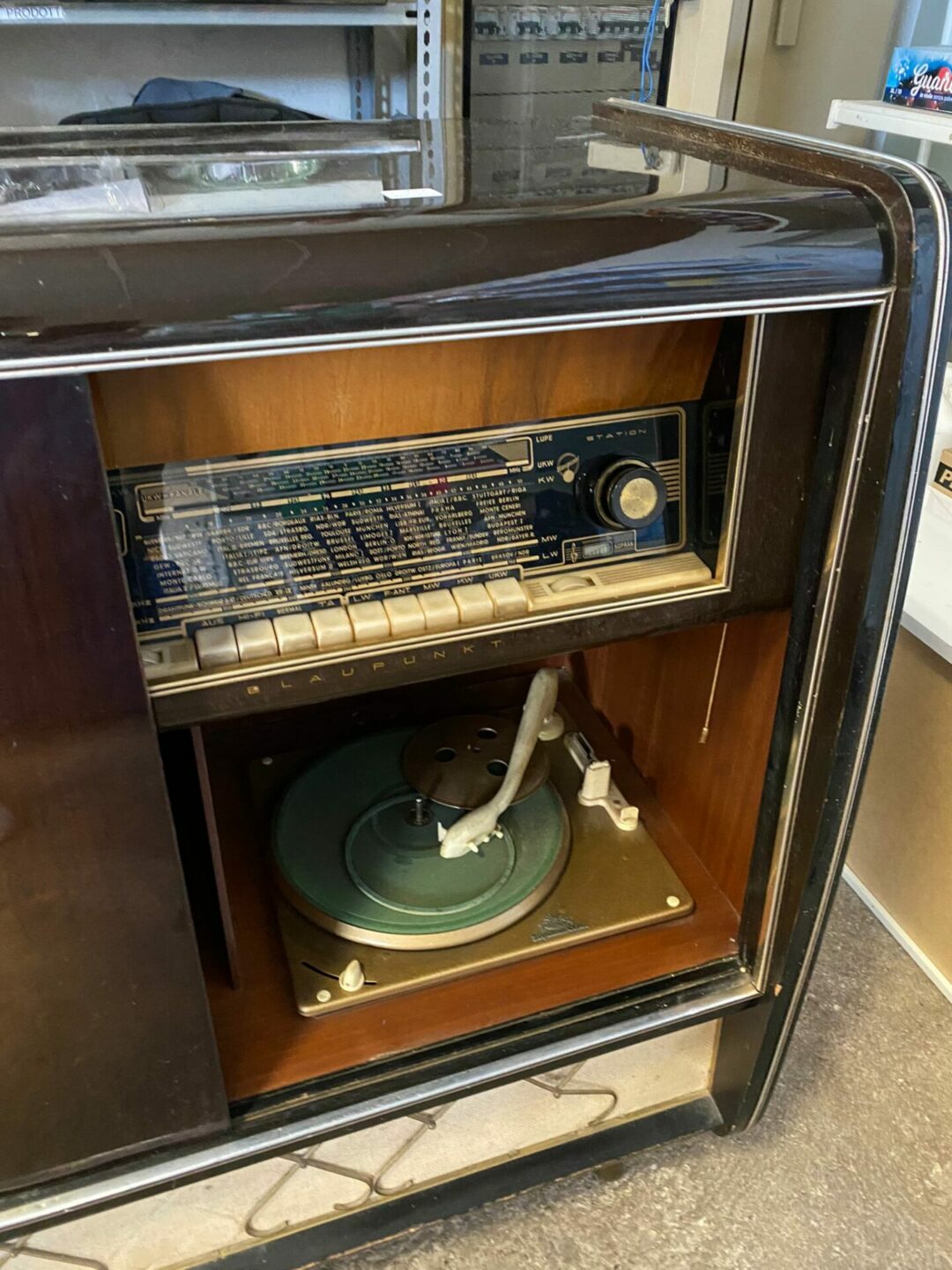 Mobile con radio antico S 1415 - immagine 4