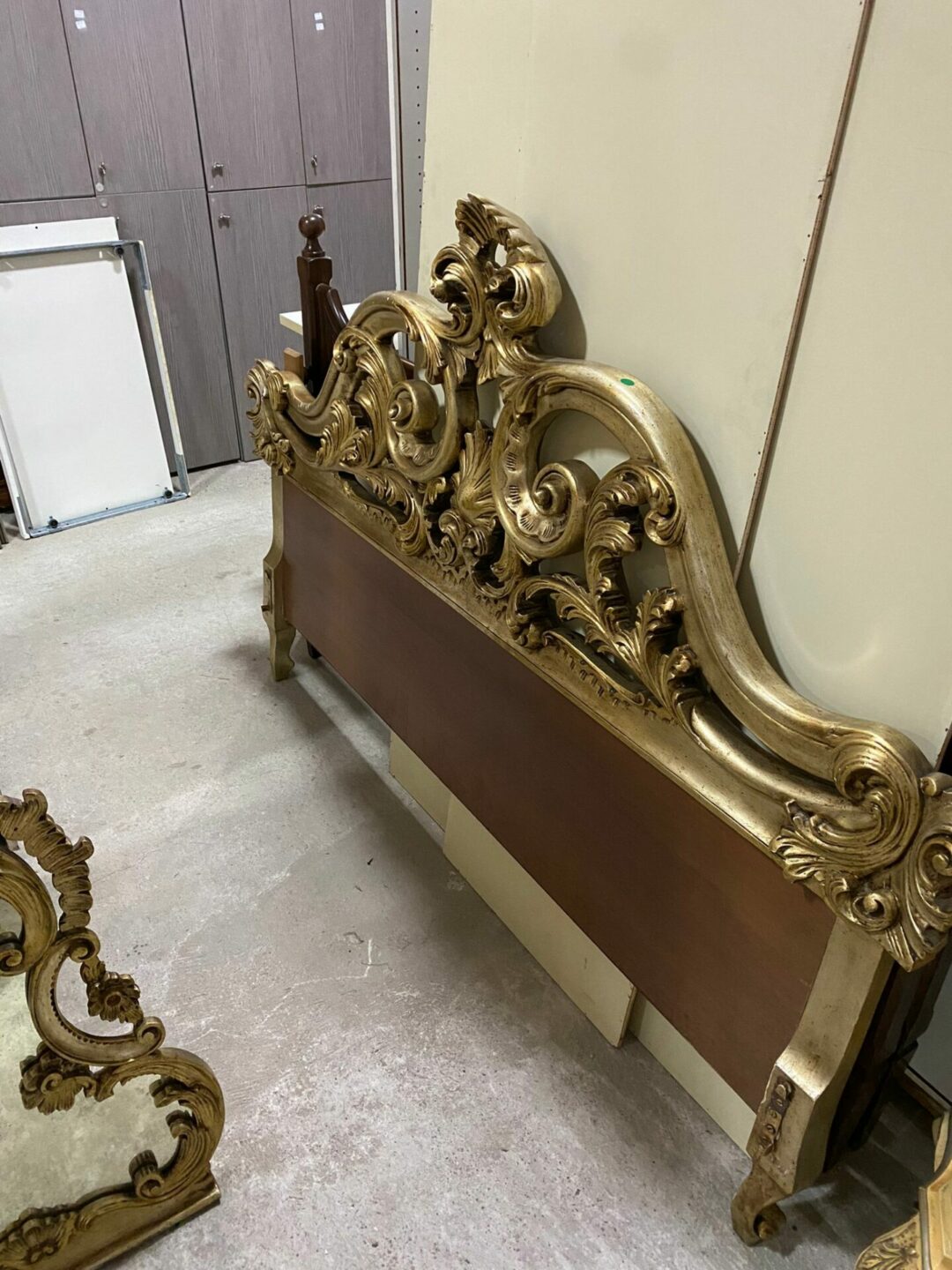 Camera da letto barocco veneziana completa di comó e comodini, specchiera, e testata letto matrimoniale S 1423 - immagine 8