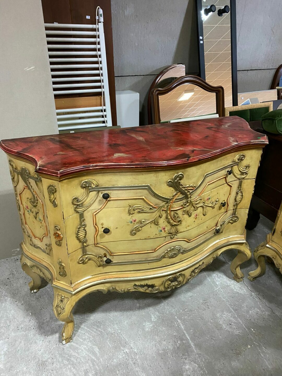 Camera da letto barocco veneziana completa di comó e comodini, specchiera, e testata letto matrimoniale S 1423 - immagine 5