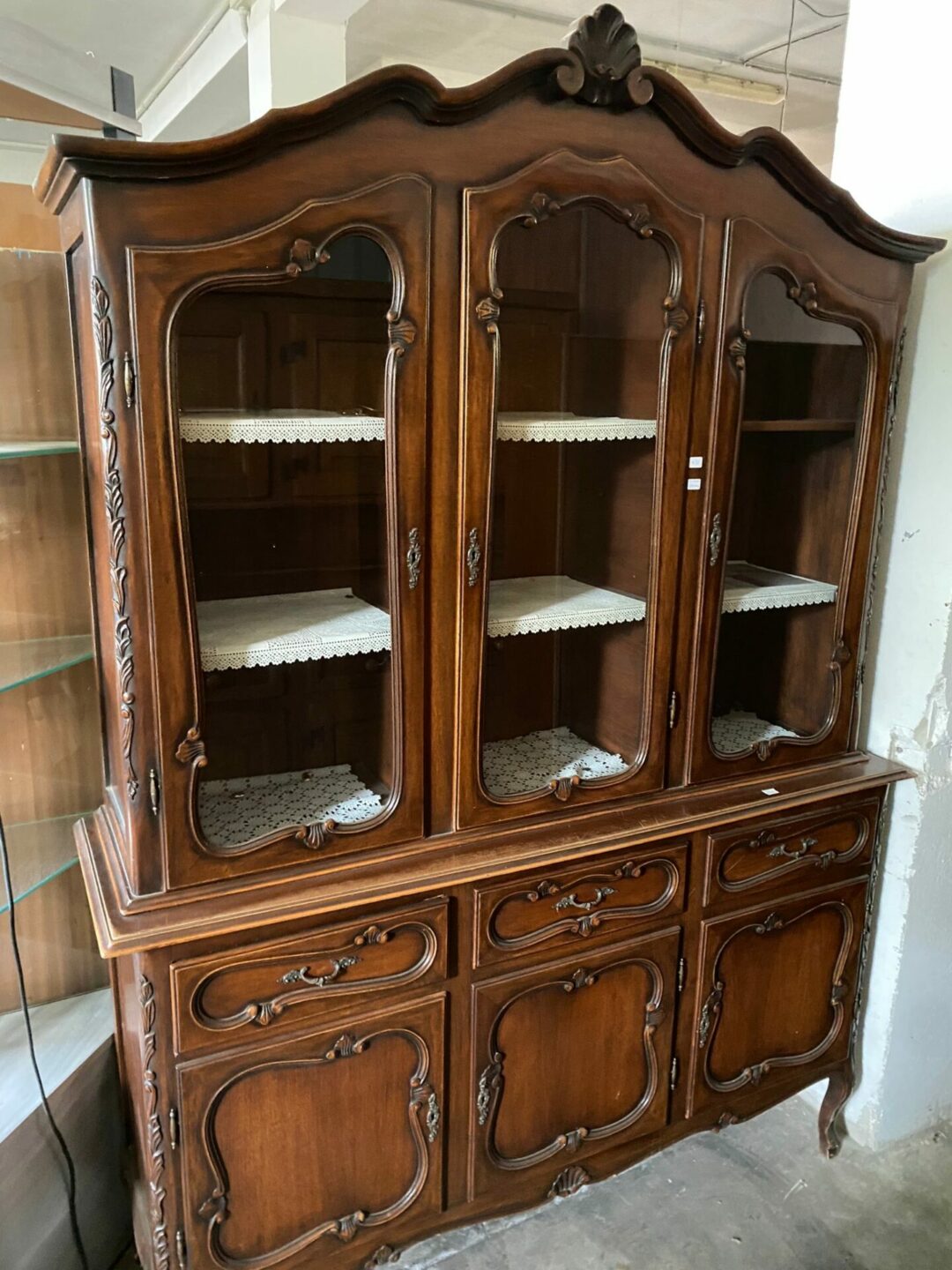 Mobile credenza con vetrina S-1197
