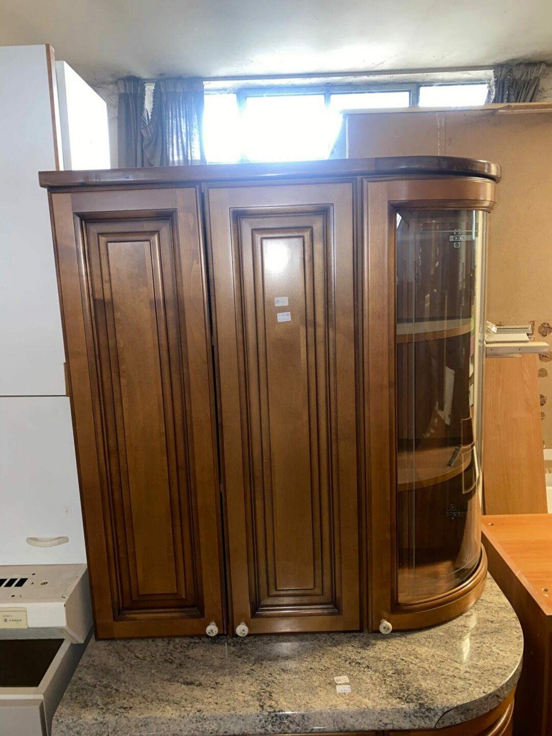 Mobile pensile 3 ante cucina con angolo 1 anta vetrina in legno S-1242 - immagine 3