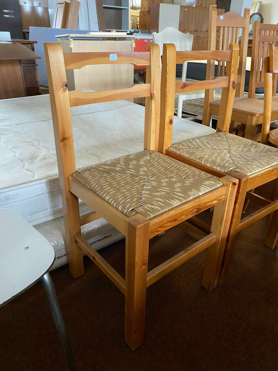Sedia in legno con seduta in paglia S-1329