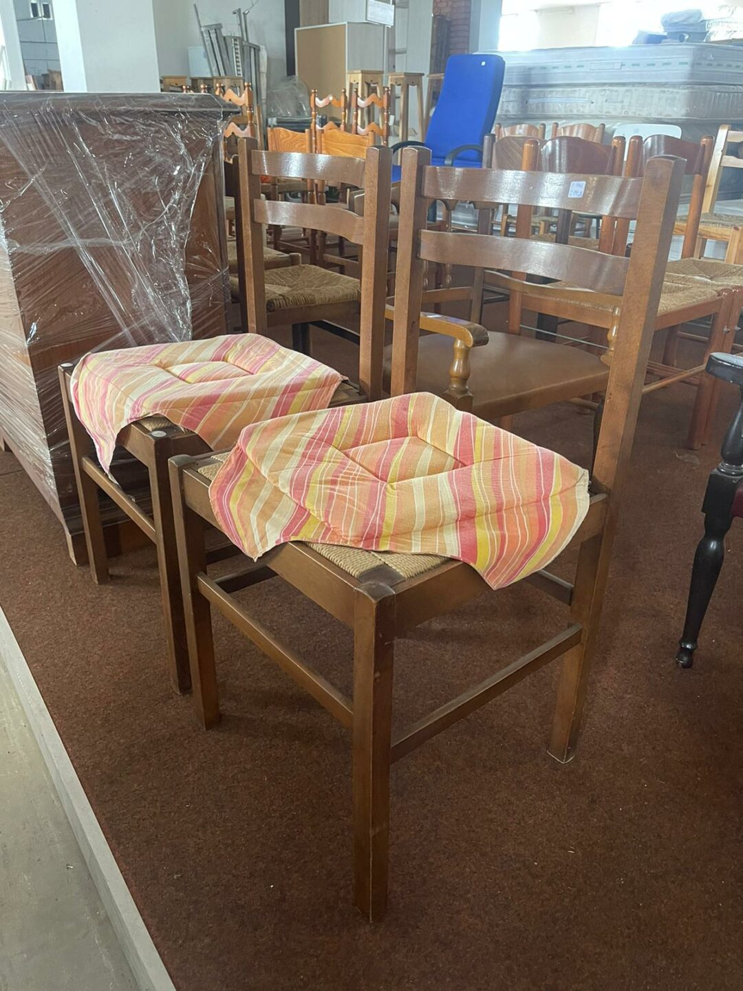 Sedia in legno con seduta in paglia S-1342