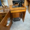 Macchina da cucire singer con mobile in legno S 1406 - immagine 3