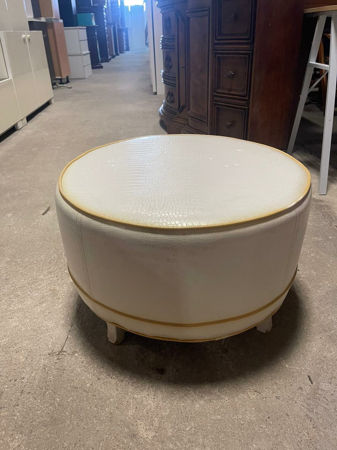 Pouf in pelle bianco S 1460