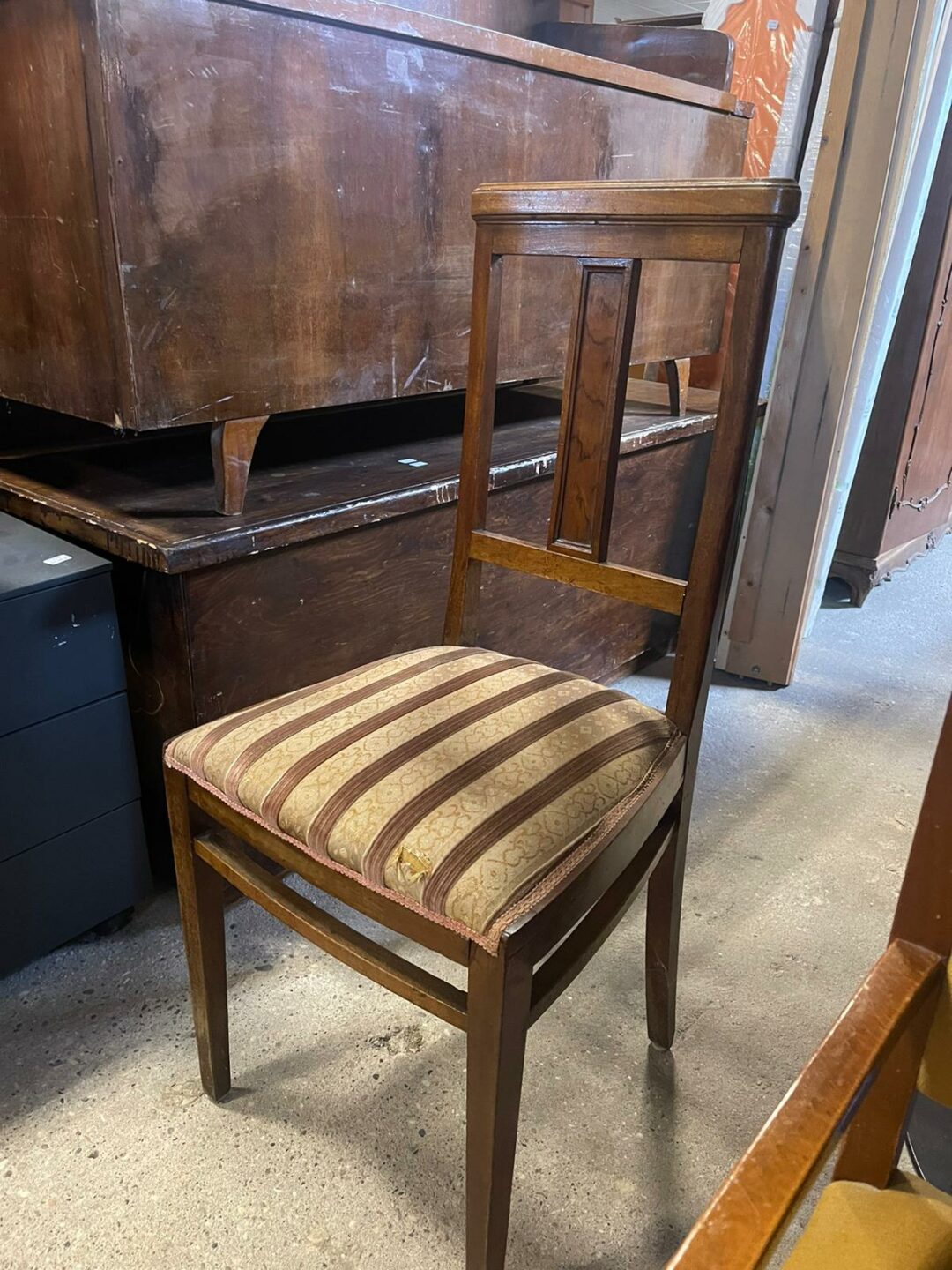 4 sedie antiche in legno con seduta in tessuto S 1468 - immagine 2