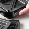 Russell Hobbs Tostiera Potenza 750W con Piedini Antiscivolo e Piastre rimovibili colore Nero Inox - 26810-56 - immagine 9
