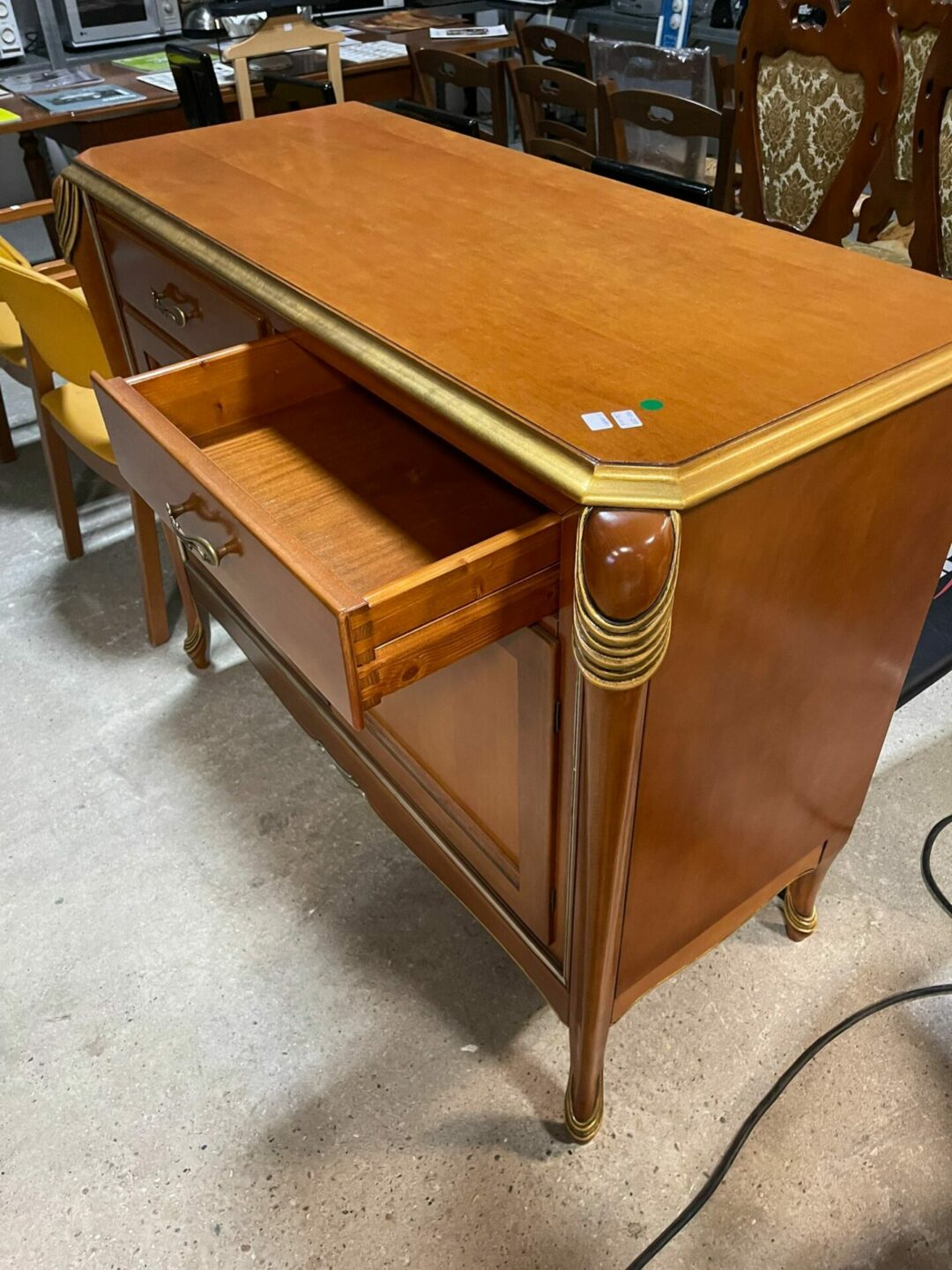 Mobile credenza con 2 porte e due cassetti in legno - prodotto nuovo C.V. Art.251 S 1610 - immagine 4