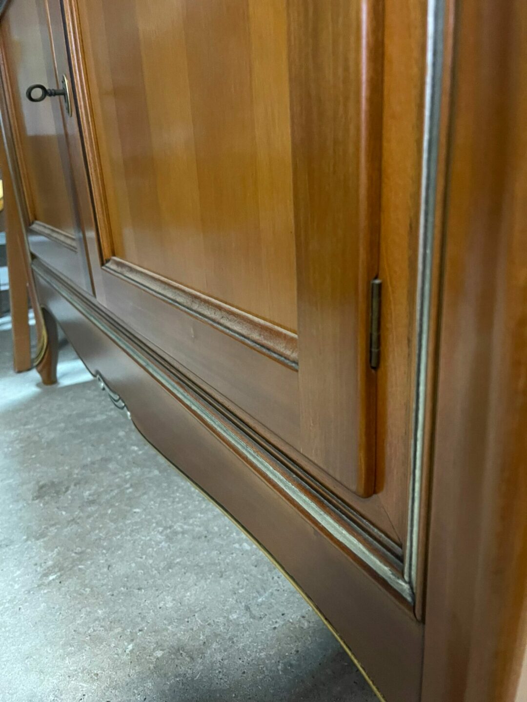 Mobile credenza con 2 porte e due cassetti in legno - prodotto nuovo C.V. Art.251 S 1610 - immagine 8