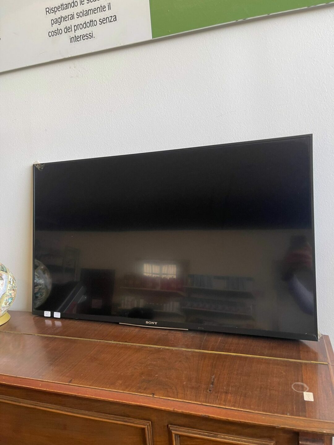 Tv usata sony da appendere al muro senza cavo alimentazione S 1550 ( IN REGALO )
