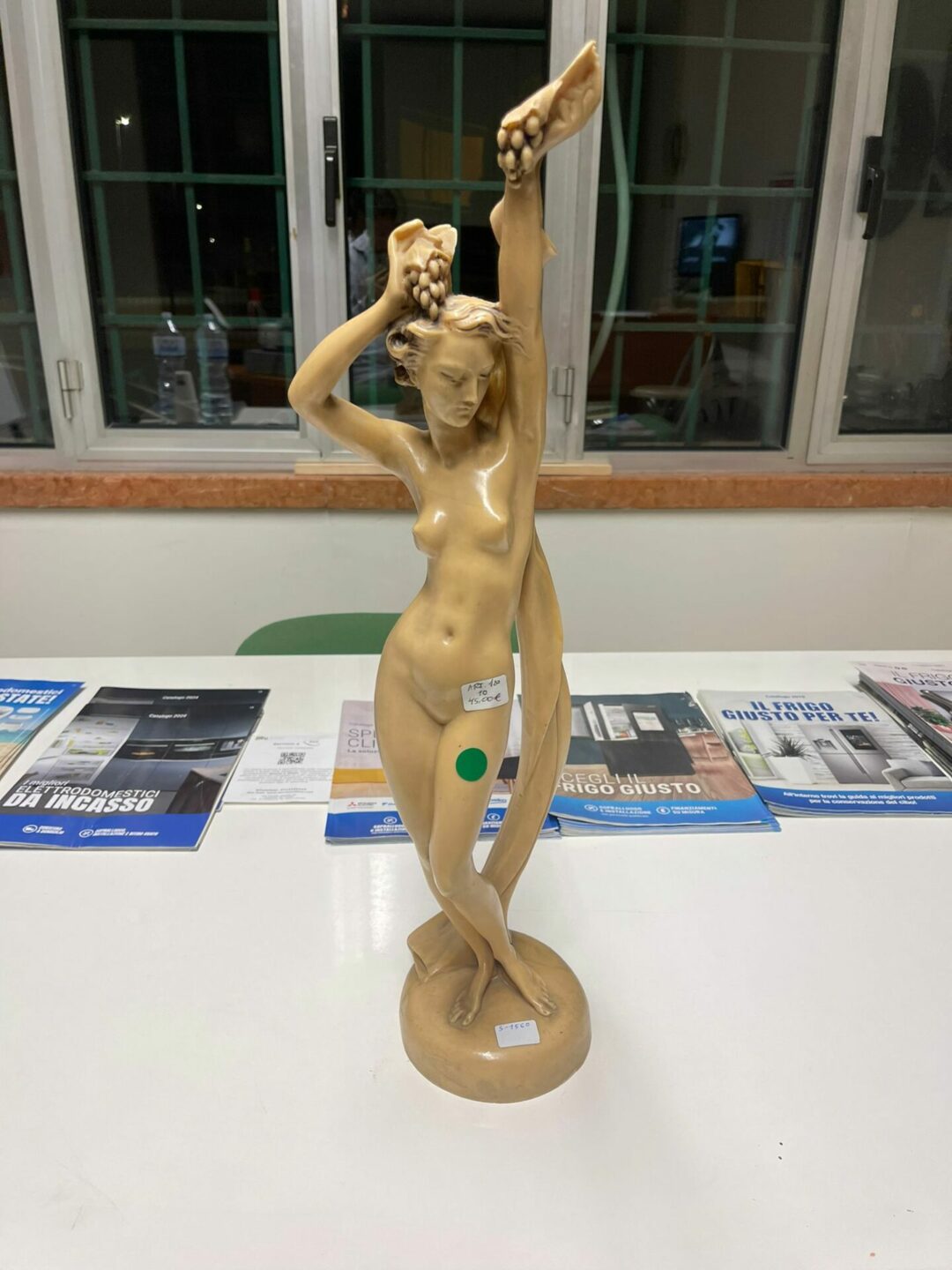 Statuetta orientale, scultura giapponese in resina vintage anni 50 C.V. ART.120 S 1560