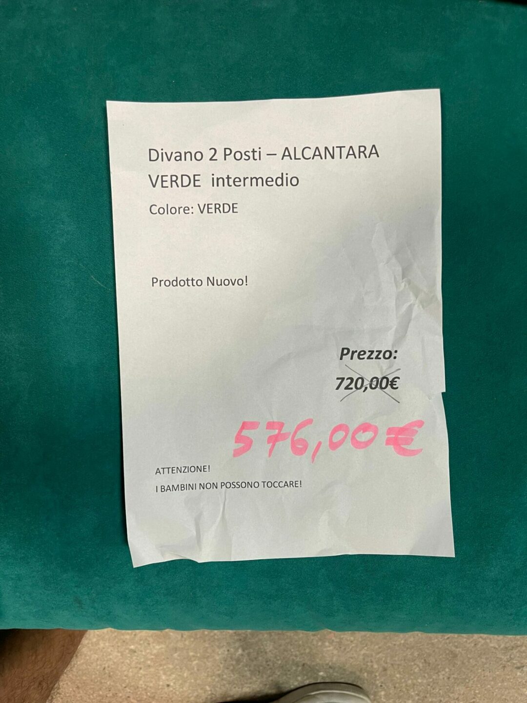 Divano nuovo 2 posti alcantara colore verde intermedio made in italy S 1596 - immagine 2